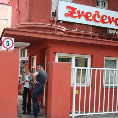 zvecevo