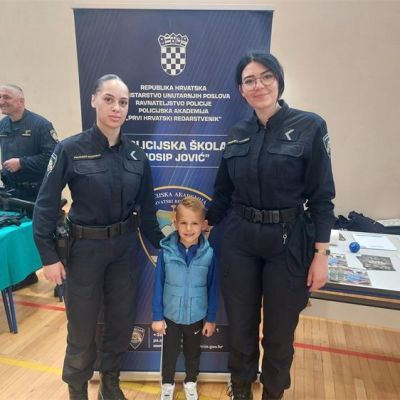 policija