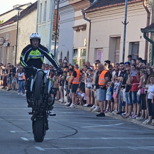1motoSusreti