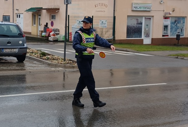 1policija-kontroila